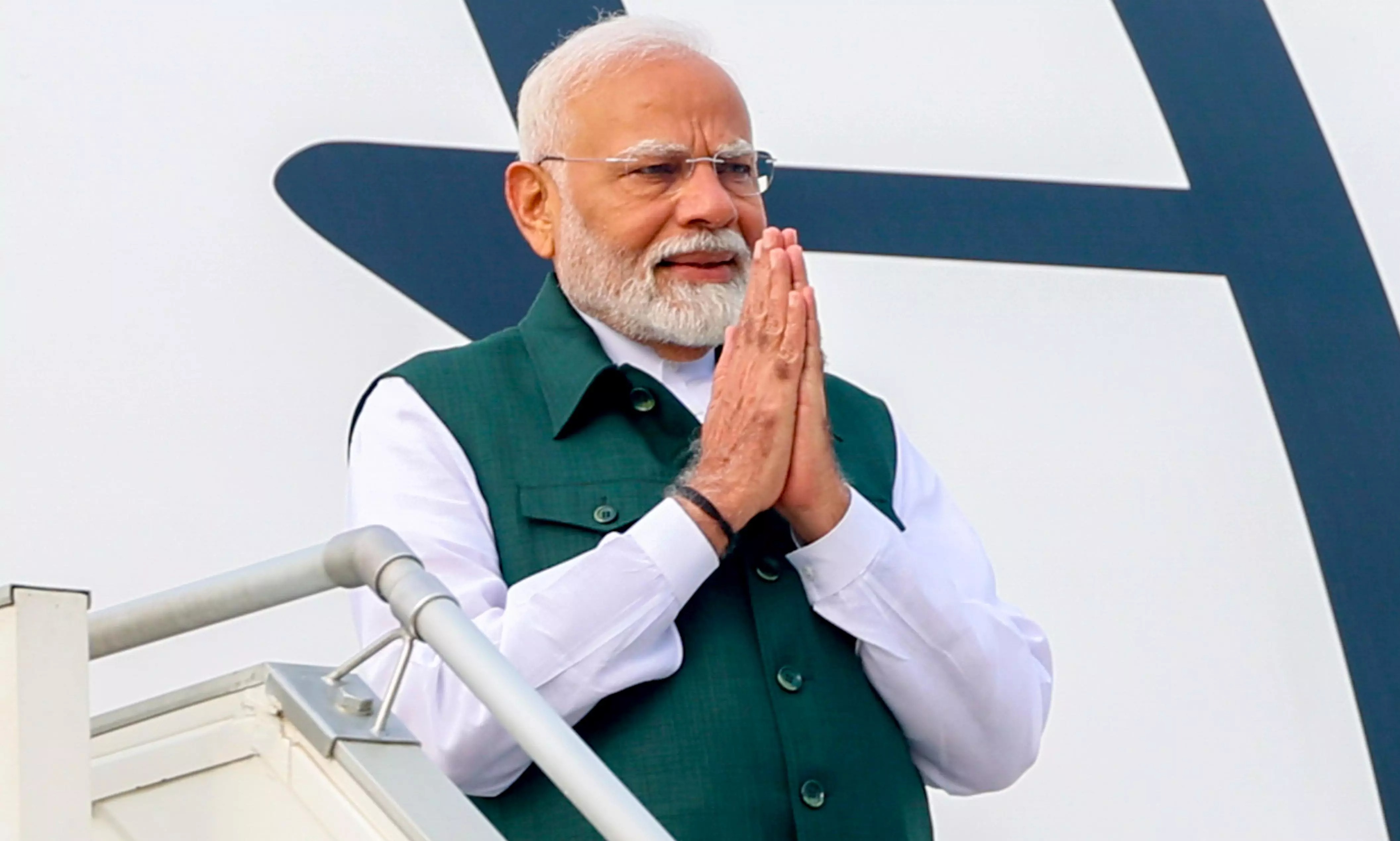West Bengal,Prime Minister Modi,inaugurate development projects,address a public meeting