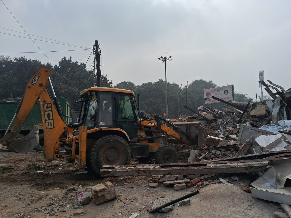 Raipur , Bulldozer action , house , accused , Abdul Sajjad Ansari 