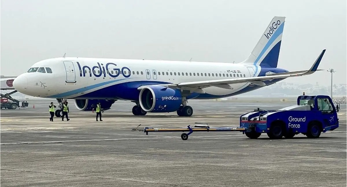  Delhi, Pune,  IndiGo flight , receives , bomb threat.