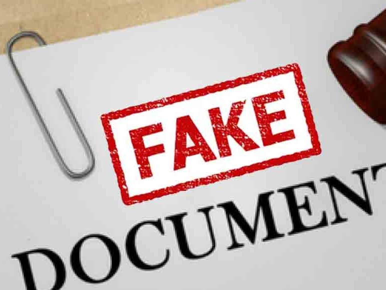 Jobs in the education department based on fake documents, FIR against 8 accused creates stir