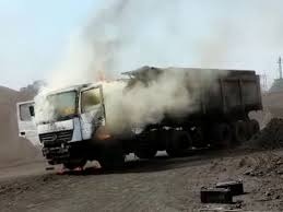 Trailer catches fire at Dipka Mines, major loss averted due to lack of coal