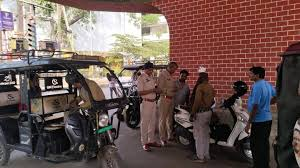 Raipur , Strict action , e-challan ,135 vehicles seized , police operation