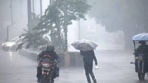Monsoon , 40 districts,  MP; heavy rain alert issued for several areas.