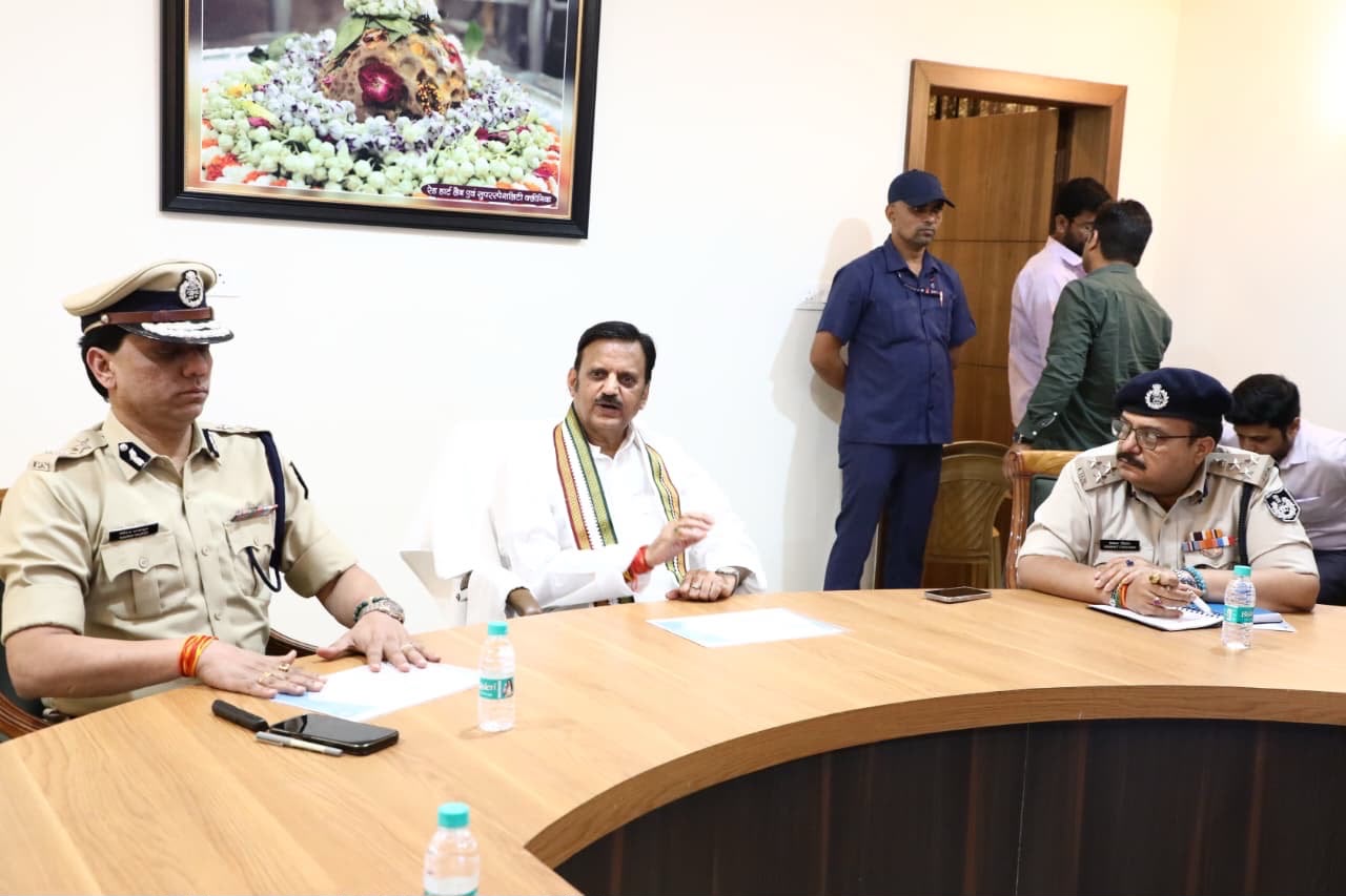 up mukhyamantri rajendra shukla