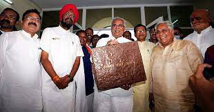 raipur, Chhattisgarh budget, presented,briefcase,cow dung