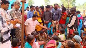 jagdalpur, District administration reached,Naxal affected village