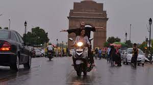 मुंबई और दिल्ली में बारिश का अलर्ट जारी 