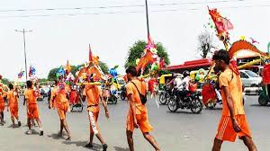 कड़ी सुरक्षा व्यवस्था के बीच कांवड़ यात्रा 